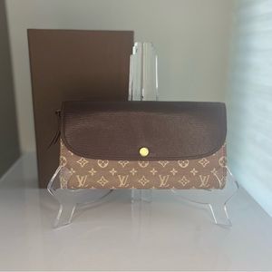 AUTHENTIC LOUIS VUITTON EMILIE WALLET